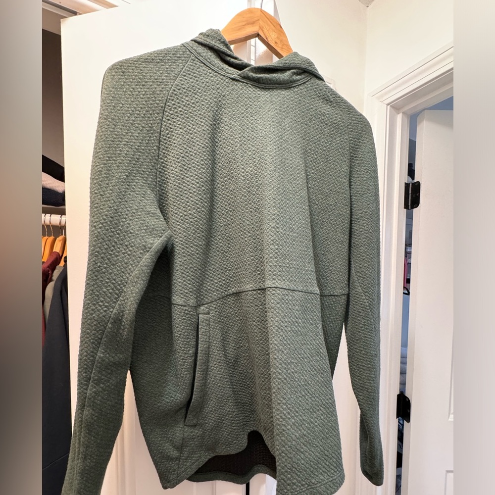 Lululemon at easy hoodie Men’s size Medium